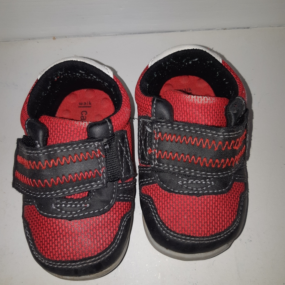 10 For 10$ Carte's baby sneakers  size 4.5